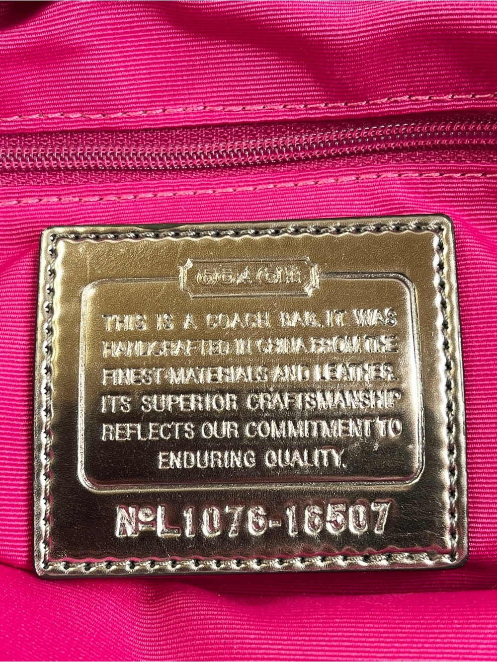 Coach Poppy Graffiti Hearts Tote EUC - Picture 12 of 13